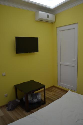 Батуми: Hotel Amirani