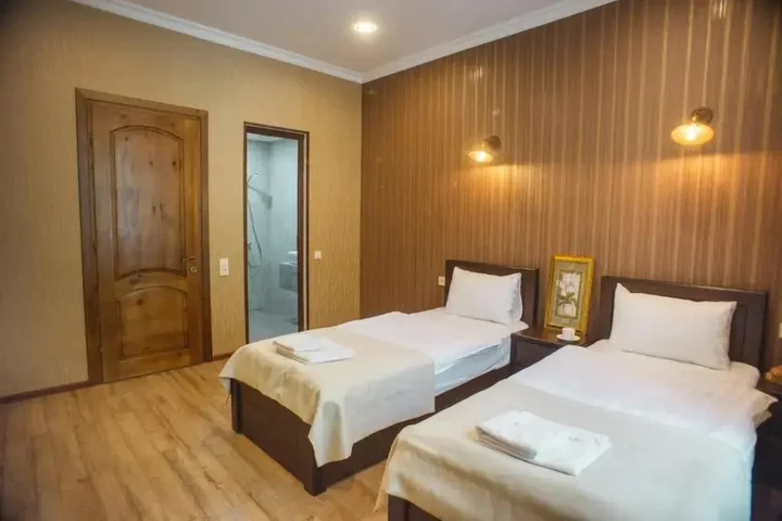 Ахалцихе: Hotel Almi
