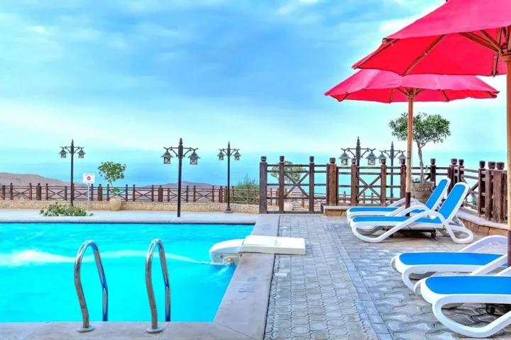 Айн-Сохна: El Jabal Sokhna Hotel