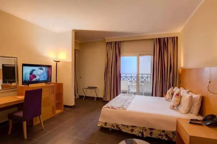 Айн-Сохна: El Jabal Sokhna Hotel