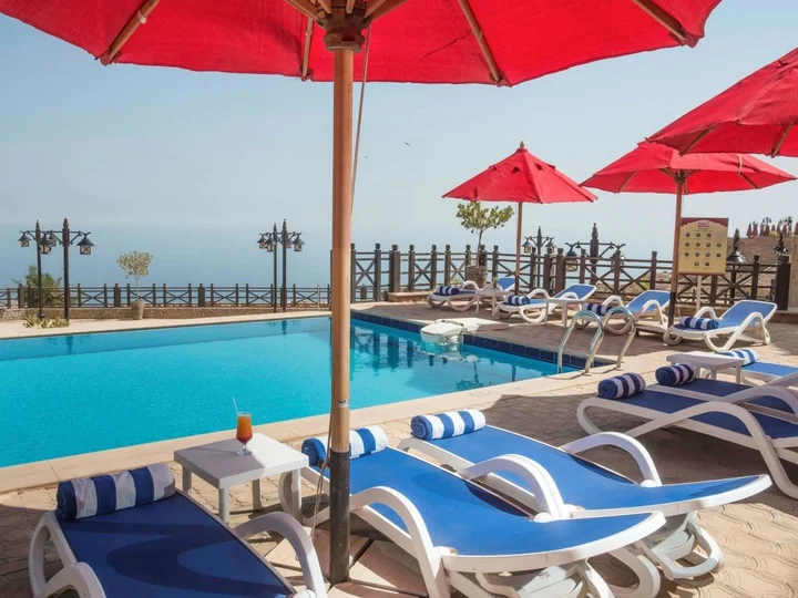 Айн-Сохна: El Jabal Sokhna Hotel