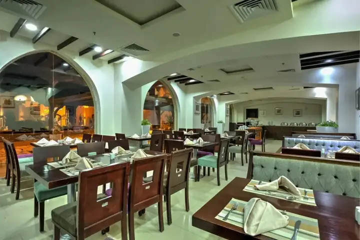 Айн-Сохна: El Jabal Sokhna Hotel