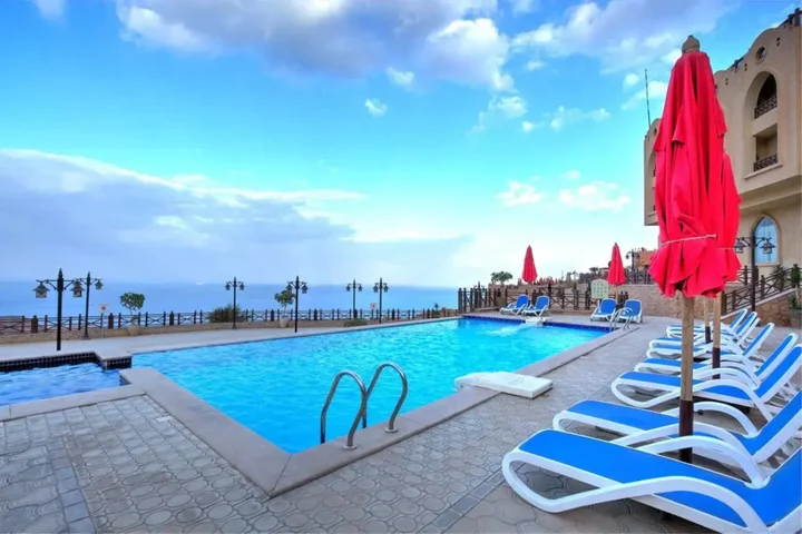 Айн-Сохна: El Jabal Sokhna Hotel