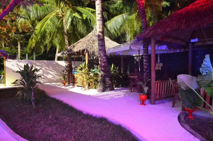 Северный атолл Мале: Local Adventure at Dhiffushi