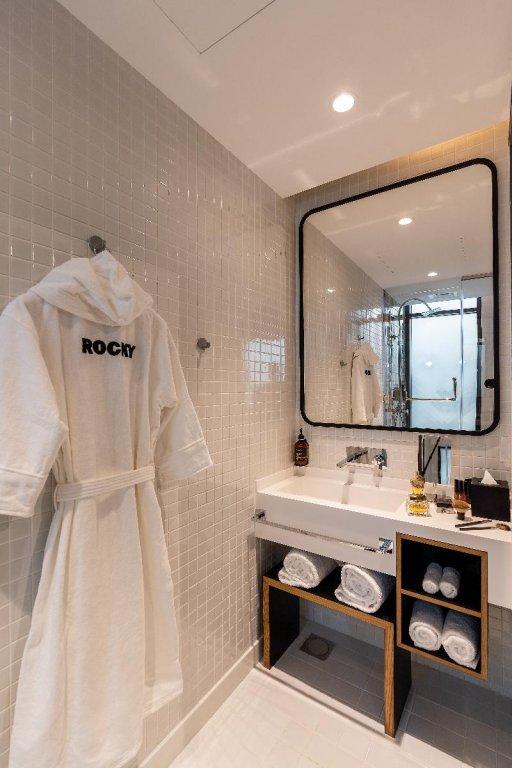 Дубай: Studio One Hotel