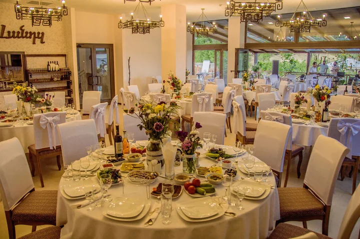 Вагаршапат: HyeLandz Eco Village Resort