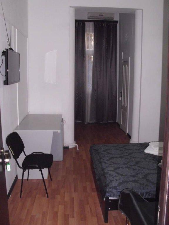 Тбилиси: Nita Hotel