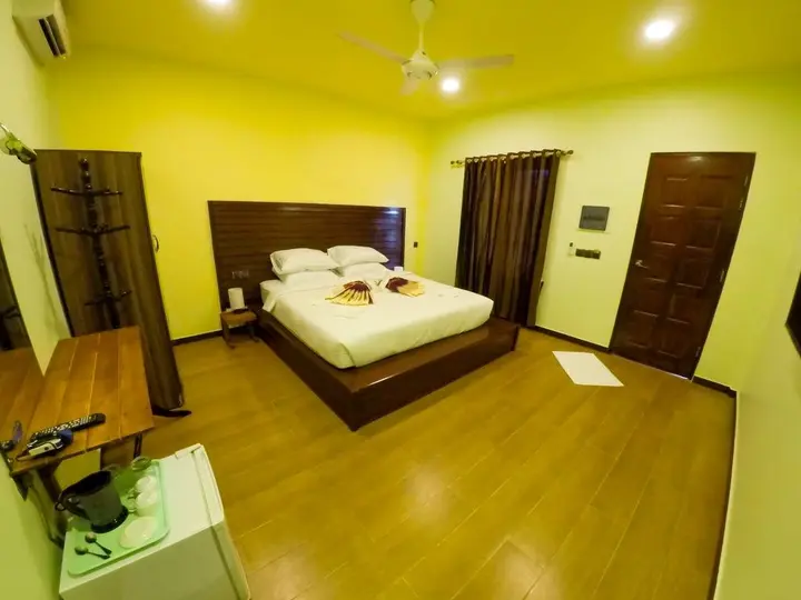 Атолл Алиф-Алиф: Отель Viluveli Beach Maldives