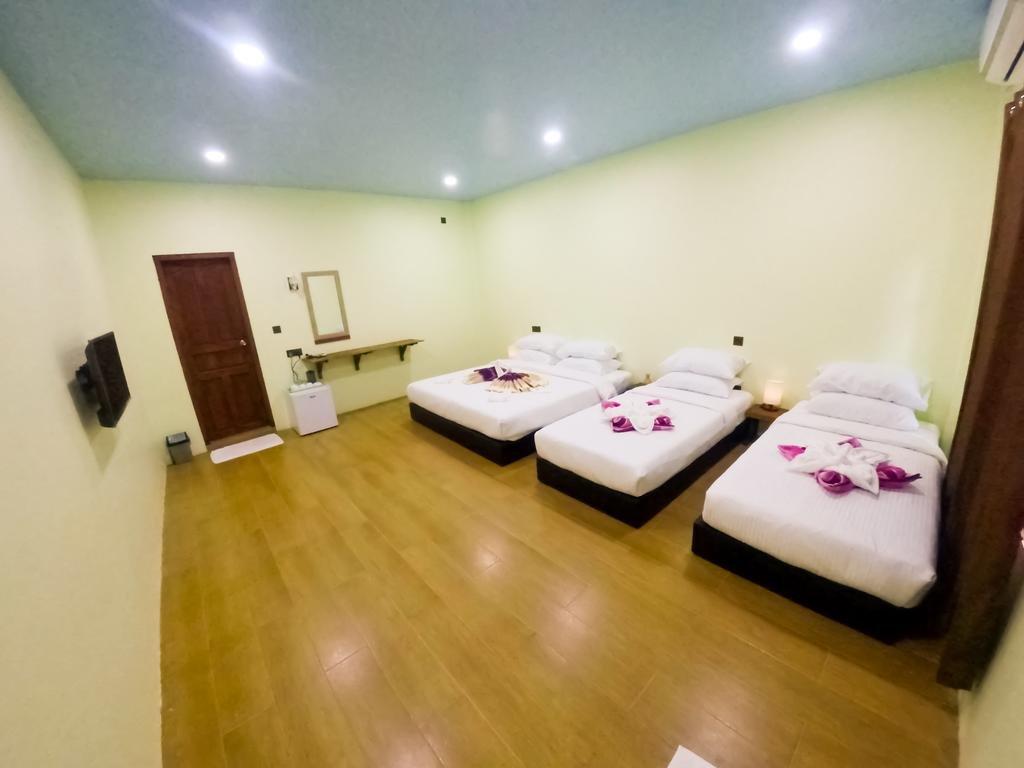 Атолл Алиф-Алиф: Отель Viluveli Beach Maldives
