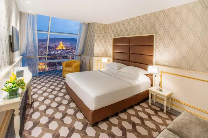 Тбилиси: Отель The Biltmore Tbilisi
