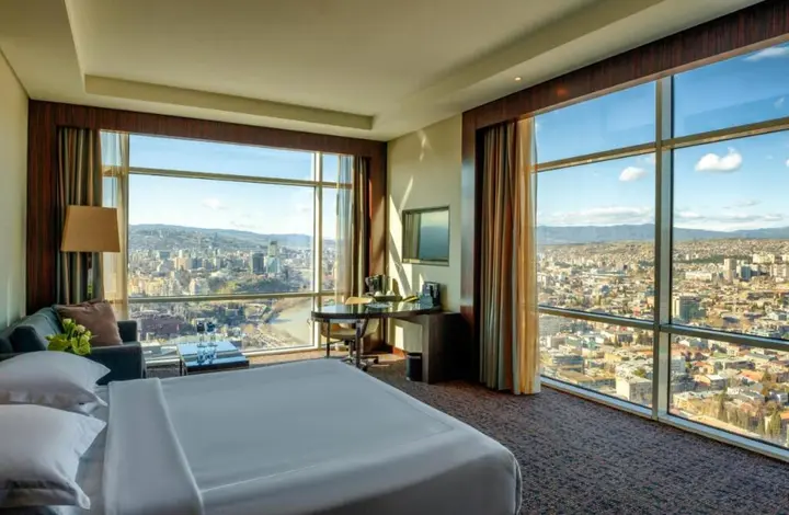 Тбилиси: Отель The Biltmore Tbilisi