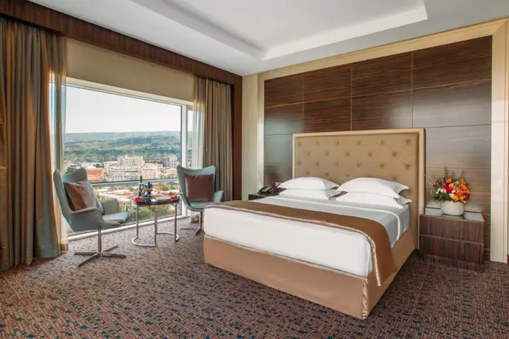 Тбилиси: Отель The Biltmore Tbilisi