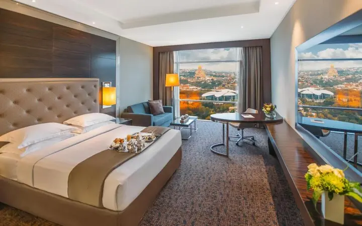 Тбилиси: Отель The Biltmore Tbilisi