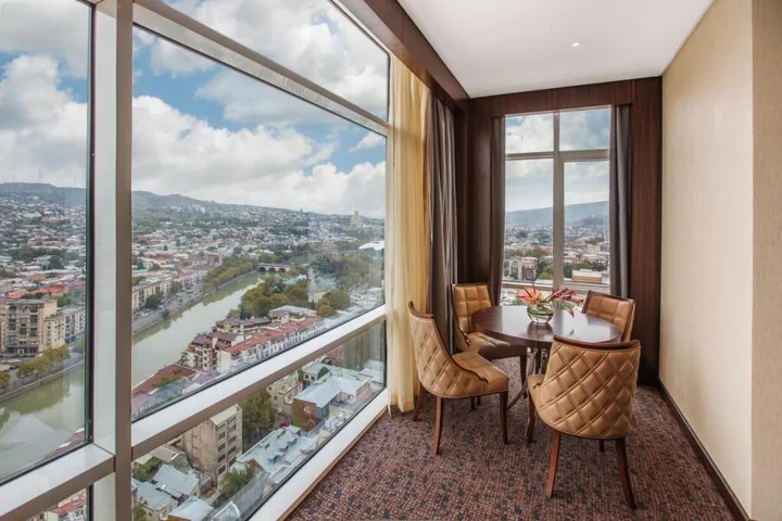 Тбилиси: Отель The Biltmore Tbilisi