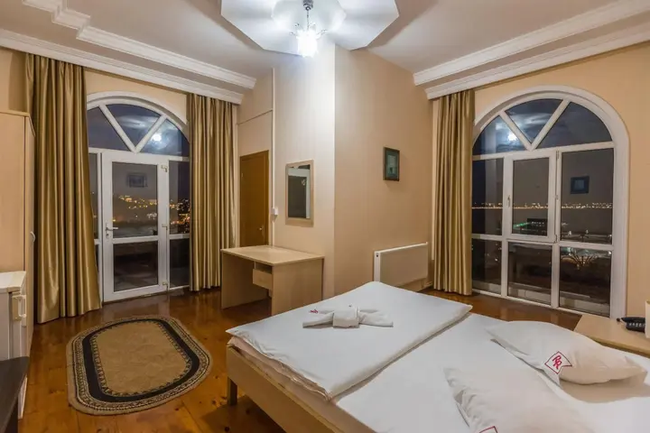 Баку: Отель Red Roof