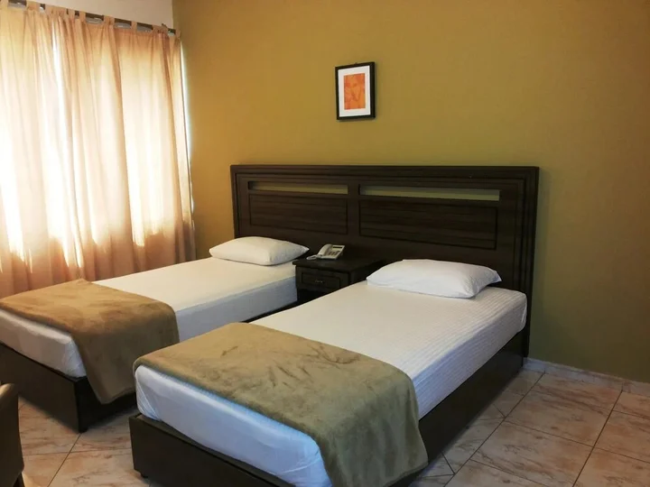 Шарджа: Amwaj Hotel Suites