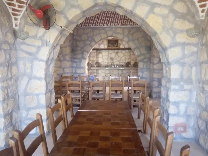 Аль-Бавити: Aliyah Lodge