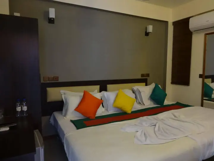 Северный атолл Мале: Piculet Royal Beach