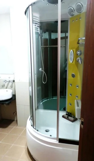 Северный атолл Мале: Piculet Royal Beach