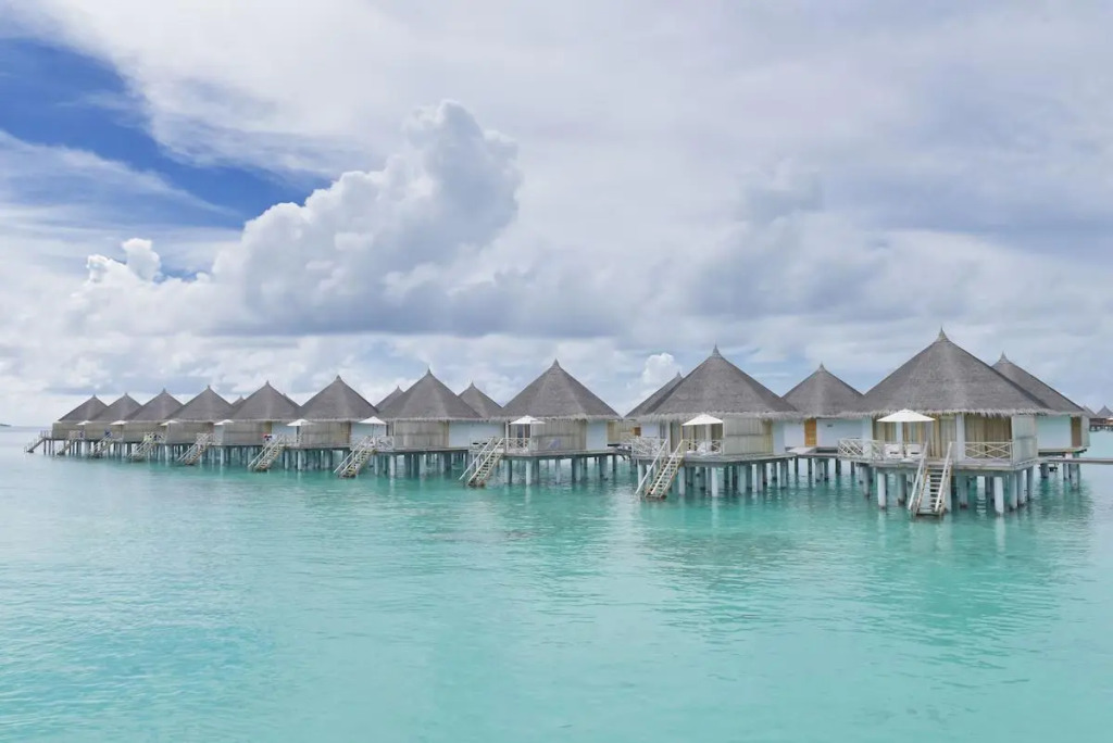 Атолл Алиф-Дхаалу: Angaga Island Resort & Spa