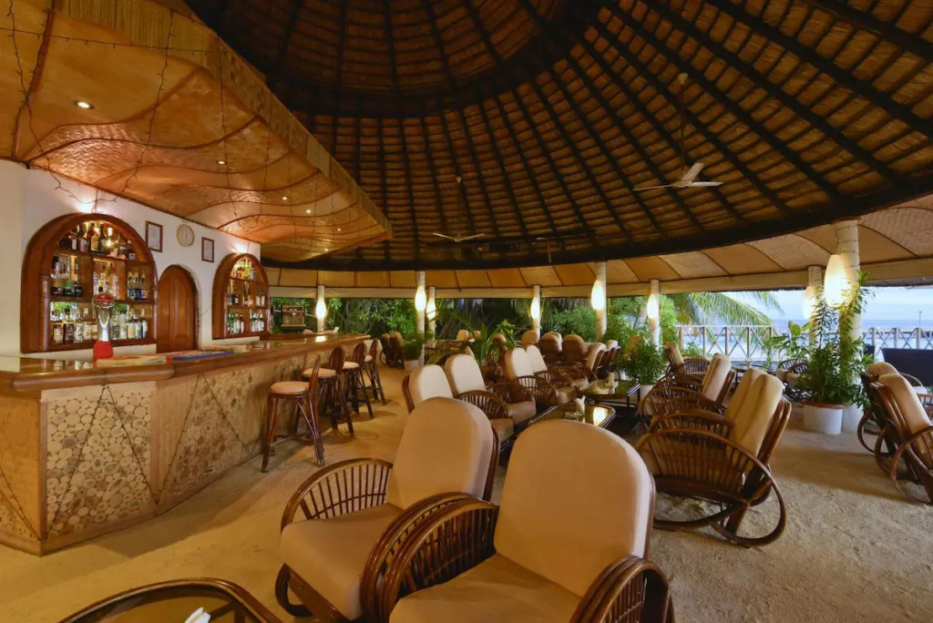 Атолл Алиф-Дхаалу: Angaga Island Resort & Spa