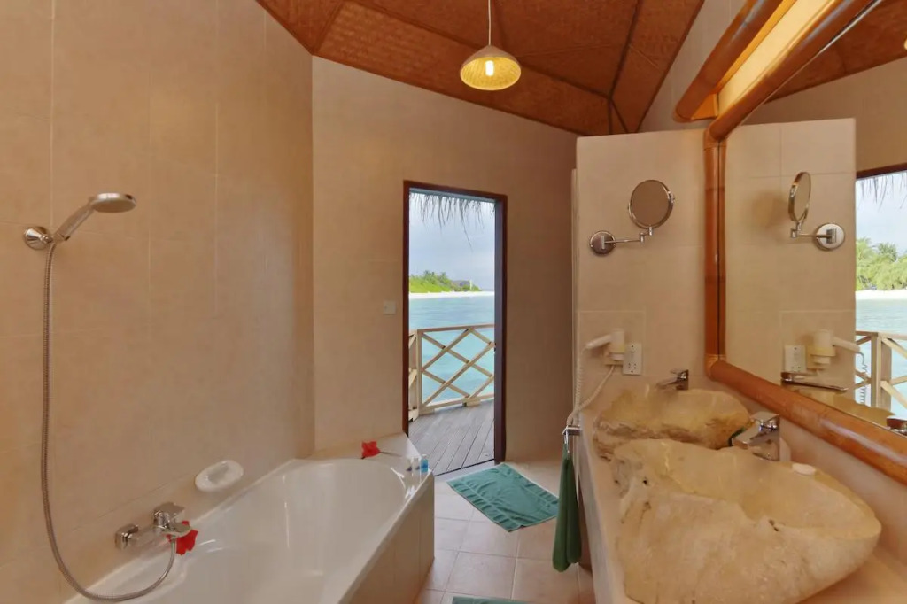 Атолл Алиф-Дхаалу: Angaga Island Resort & Spa