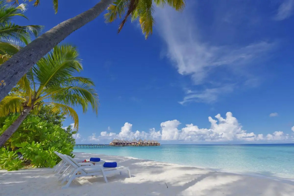 Атолл Алиф-Дхаалу: Angaga Island Resort & Spa