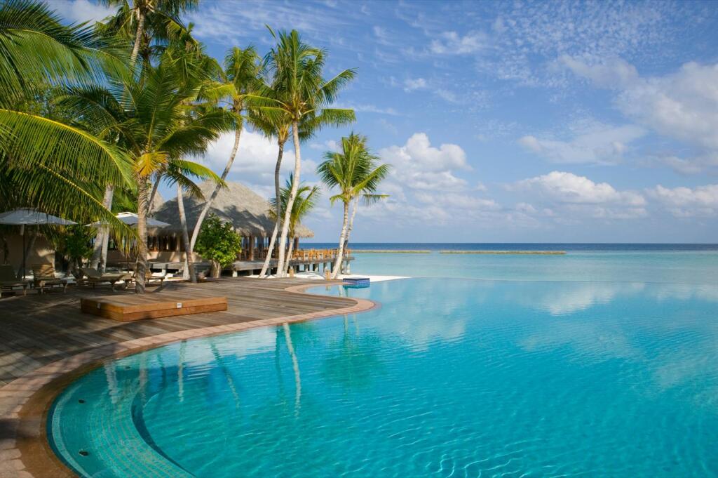 Атолл Алиф-Алиф: Курорт Veligandu Maldives Resort Island