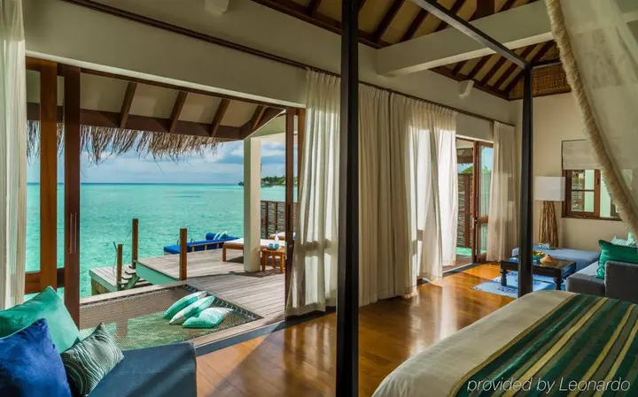 Атолл Баа: Four Seasons Resort  Maldives at Landaa Giraavaru