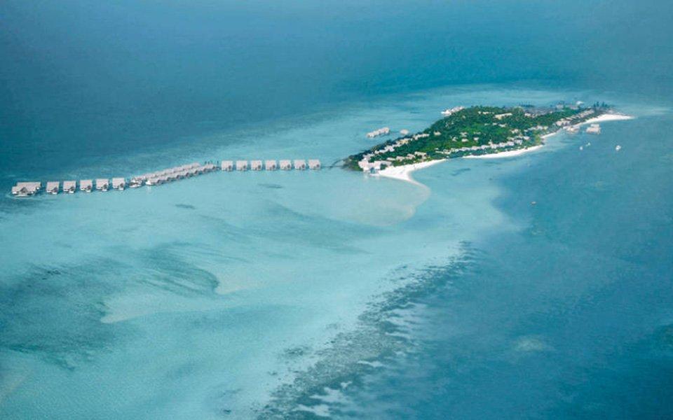 Атолл Баа: Four Seasons Resort Maldives at Landaa Giraavaru