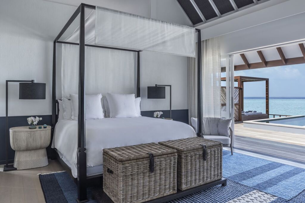 Атолл Баа: Four Seasons Resort  Maldives at Landaa Giraavaru