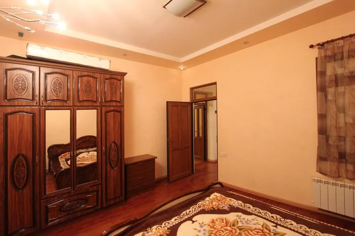 Ереван: FlatsInYerevan - Apartments on Tpagrichner Street