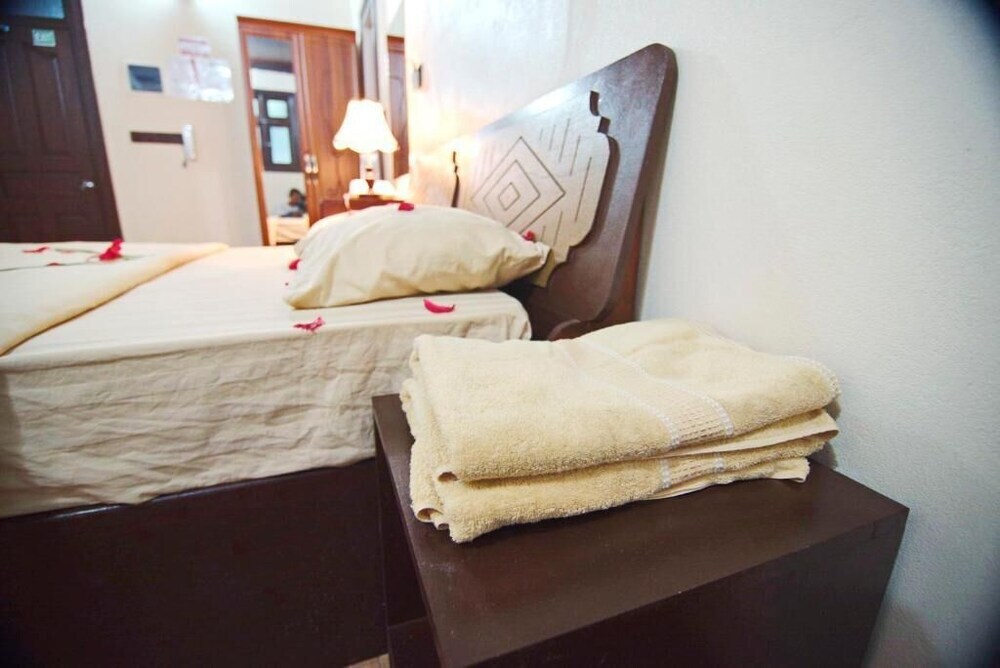 Омаду (Атолл Алиф Дхаал): Отель Kuri Beach View Inn