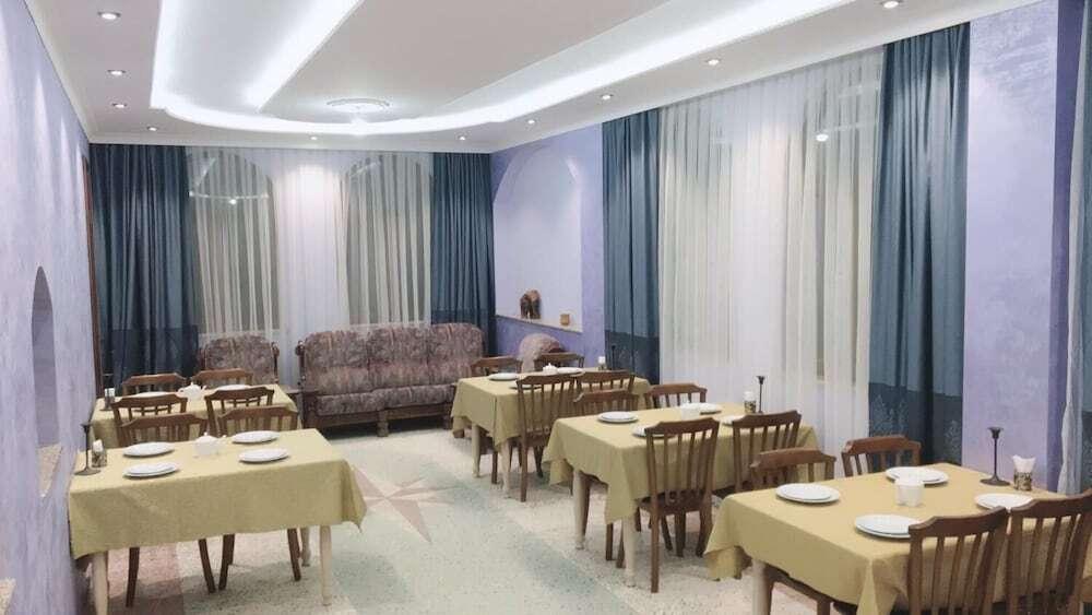 Батуми: Sunny Hotel Batumi