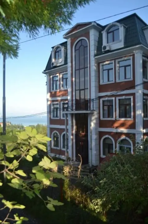 Батуми: Sunny Hotel Batumi
