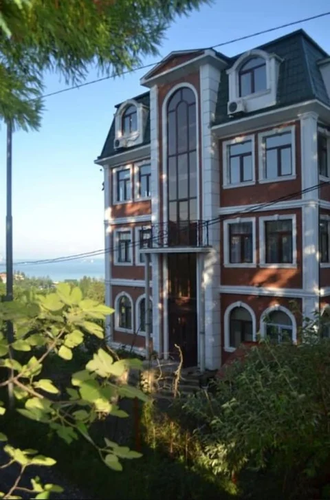 Батуми: Sunny Hotel Batumi