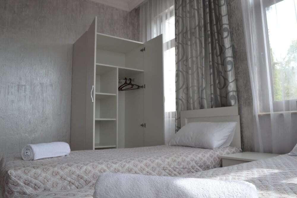 Батуми: Sunny Hotel Batumi