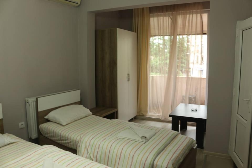 Батуми: Old Street Guesthouse