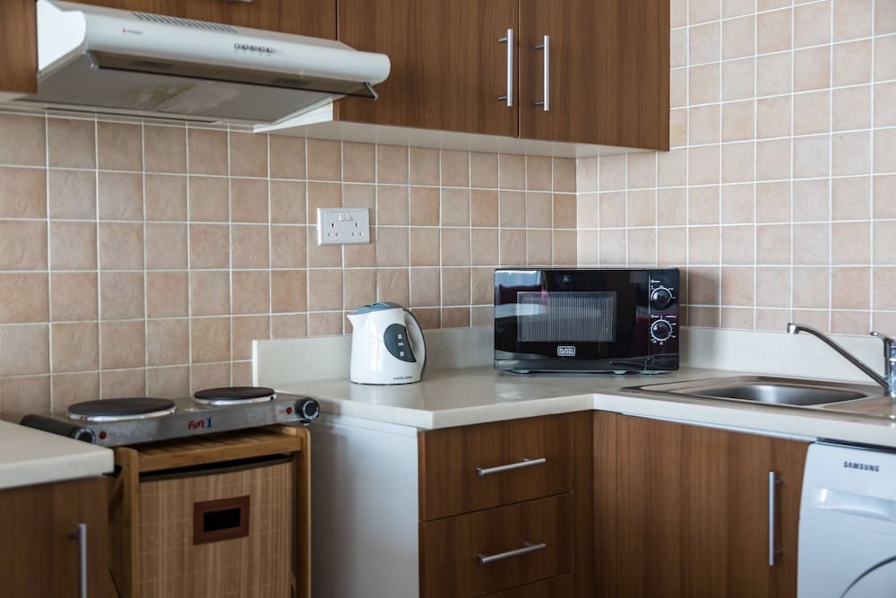 Дубай: HiGuests Vacation Homes - Sulafa Tower