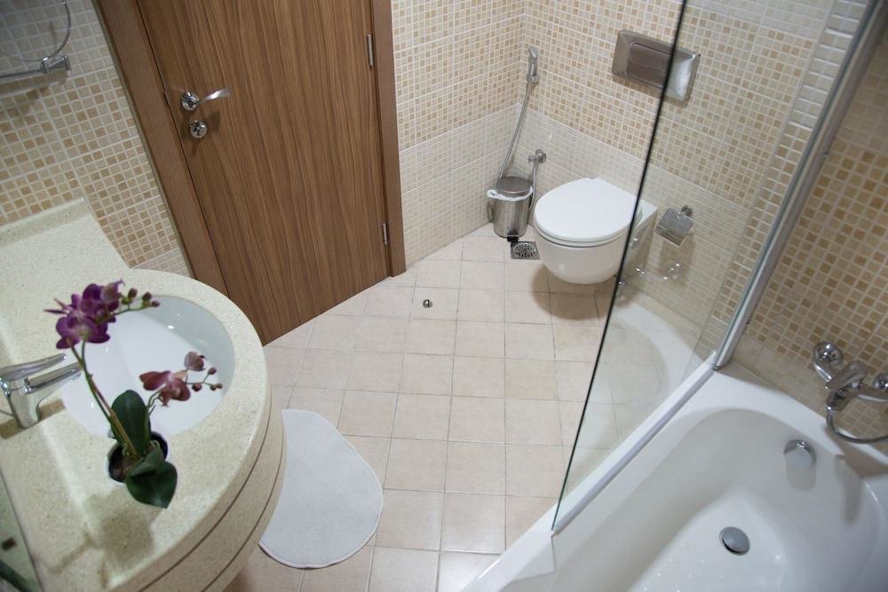 Дубай: HiGuests Vacation Homes - Sulafa Tower