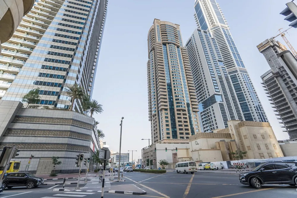 Дубай: HiGuests Vacation Homes - Sulafa Tower
