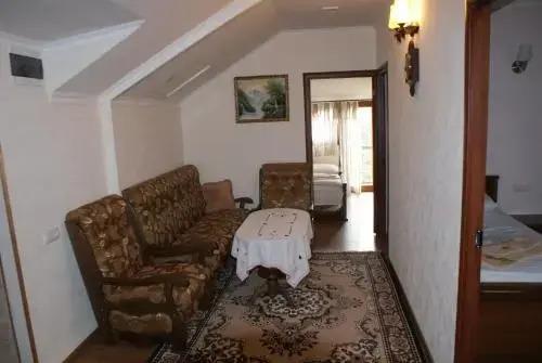 Одзун: Hotel Odzun