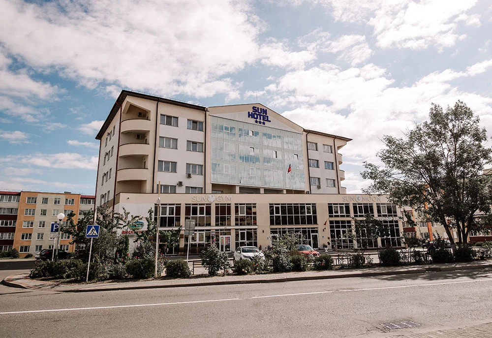 Островец: Sun Hotel