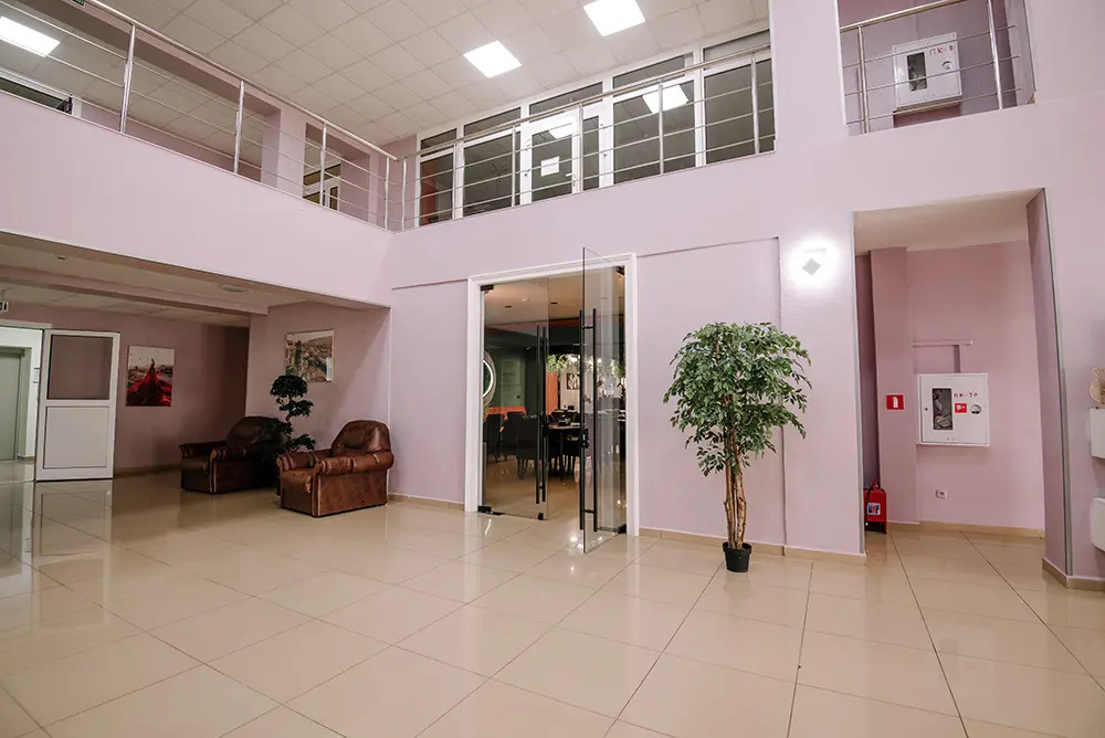 Островец: Sun Hotel