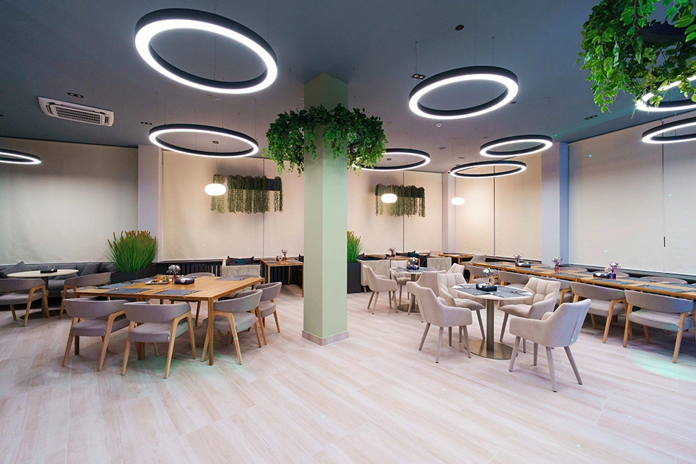 Островец: Sun Hotel
