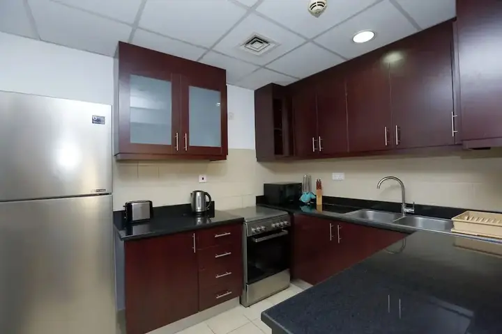 Дубай: Kennedy Towers - Amwaj 4