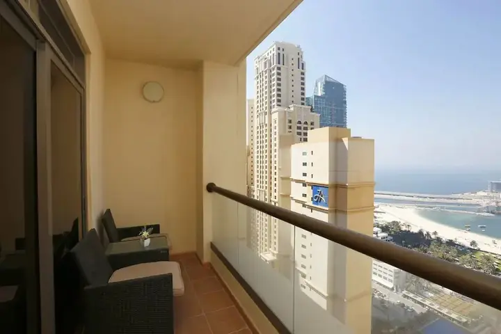 Дубай: Kennedy Towers - Amwaj 4