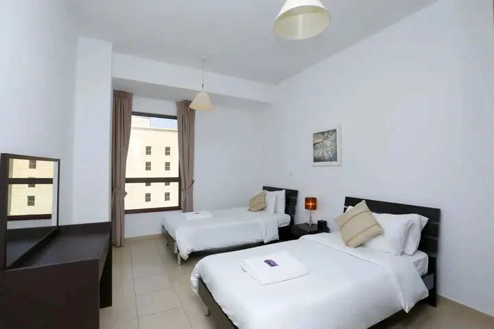 Дубай: Kennedy Towers - Amwaj 4