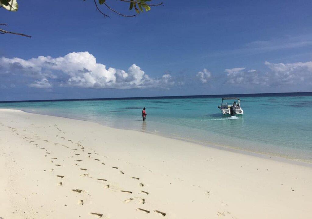 Атолл Гаафу-Дхаалу: Small Island Lodge
