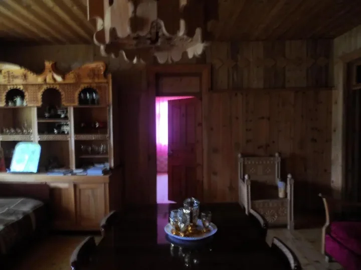 Ушгули: Hotel Tekla